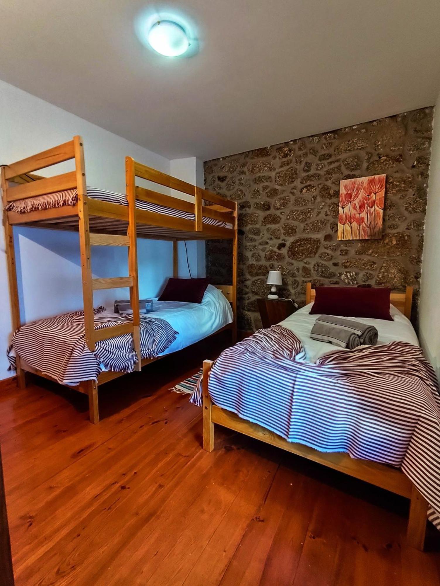 Casa Na Aldeia - Entre Fundao E Covilha Villa Pero Viseu Luaran gambar